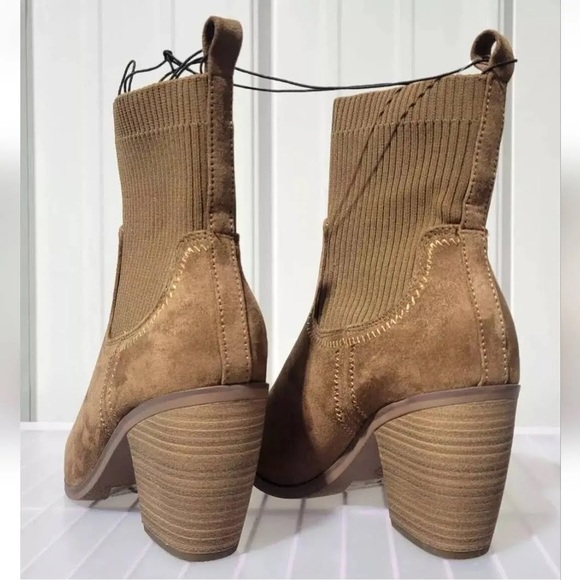 Universal Thread size 6 boots - Picture 6 of 6